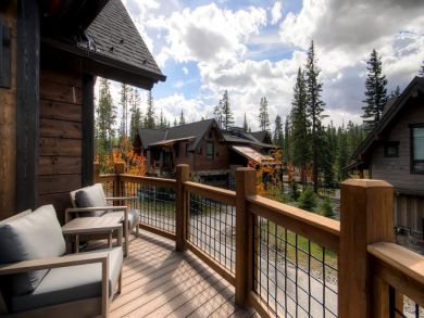 Four Bedroom Upscale Ski Home Perfect for Entertaining